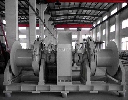 المراكب البحرية للراسيات المزود