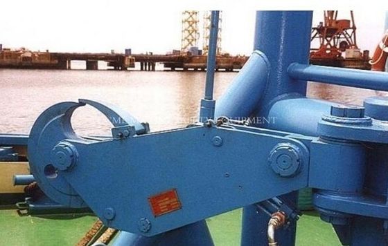 الزناد البحري السريع والزناد الجرار المزود