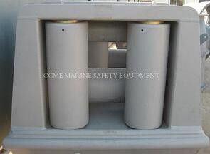 رُكَّة المُرْكَب البحريّة المُرْكَبَة مع سبعة رُكَّاب المزود