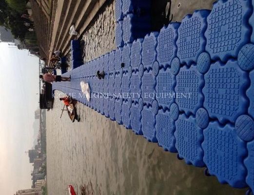 المارينا البلاستيك جيتسكي العائمة الدبابيس مع العجلات المزود